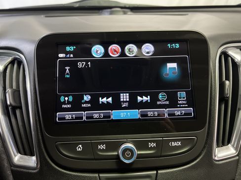 Certified 2018 Chevrolet Malibu LT FWD image 18