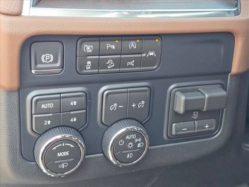 New 2026 Chevrolet Tahoe High Country AWD/4WD image 21