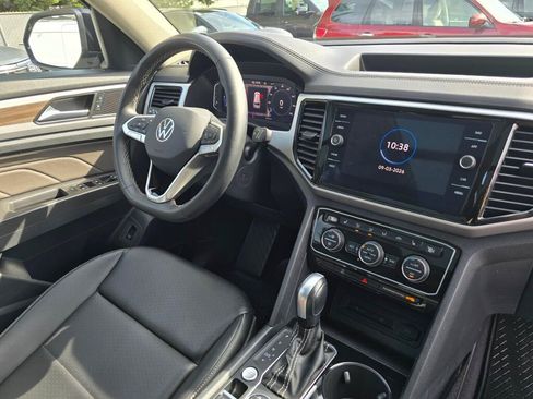 Used 2023 Volkswagen Atlas SEL AWD/4WD image 12