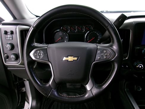 Used 2017 Chevrolet Silverado 1500 LT w/ Trailering Package AWD/4WD image 5