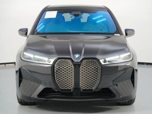 Used 2022 BMW iX xDrive50 w/ Premium Package image 49