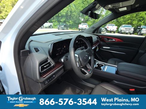 New 2026 Chevrolet Traverse Z71 w/ Enhanced Driving Package AWD/4WD image 14