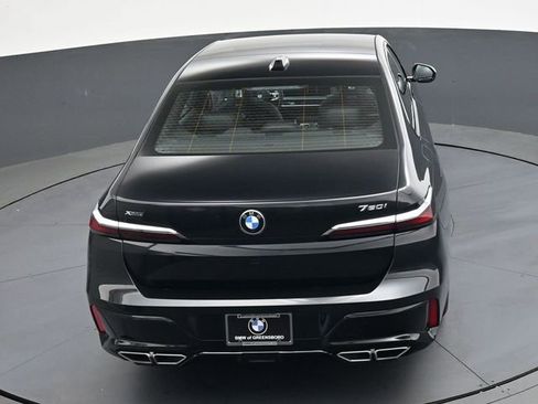 Used 2024 BMW 760i xDrive image 28