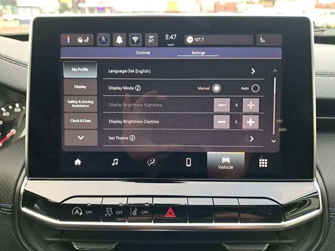 New 2026 Jeep Compass Latitude image 24