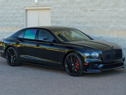 Used 2024 Bentley Flying Spur W12 AWD/4WD image 30