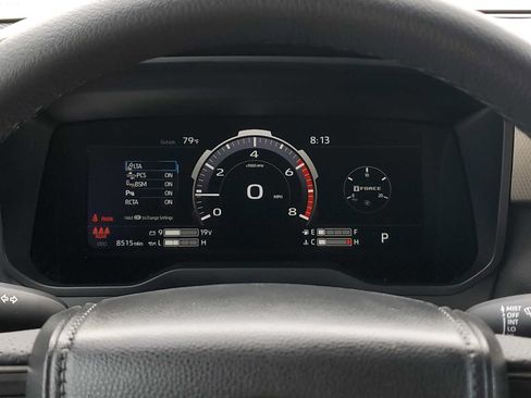 Used 2025 Toyota Tundra Limited AWD/4WD image 22
