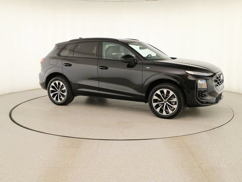 New 2026 Audi Q3 quattro 2.0T AWD/4WD image 9