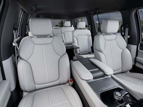 New 2026 Jeep Grand Wagoneer 4WD image 16