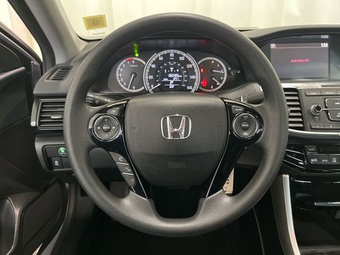 Used 2017 Honda Accord LX image 5