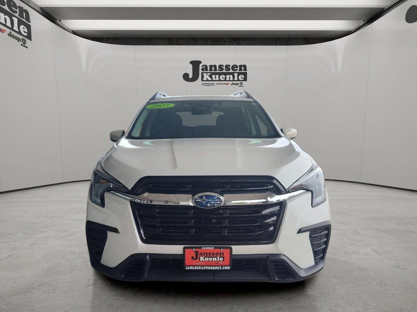 Used 2025 Subaru Ascent Premium AWD/4WD image 4