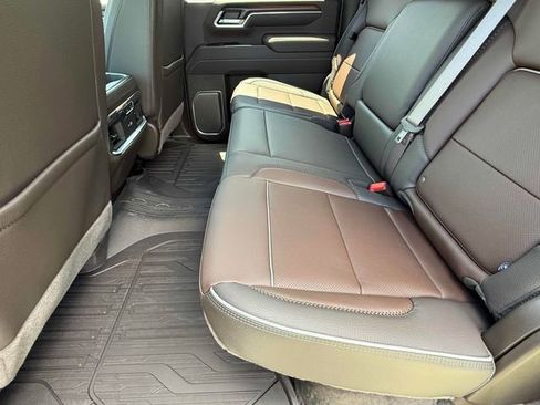 New 2026 GMC Sierra 2500 Denali w/ Denali Reserve Package AWD/4WD image 13