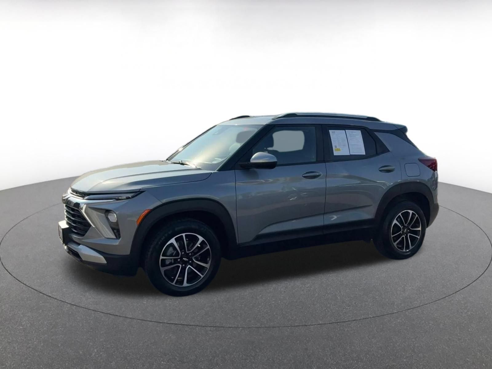 Used 2025 Chevrolet TrailBlazer LT FWD image 7