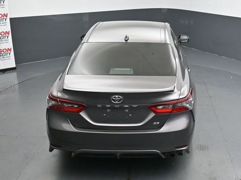 Used 2021 Toyota Camry SE FWD image 31