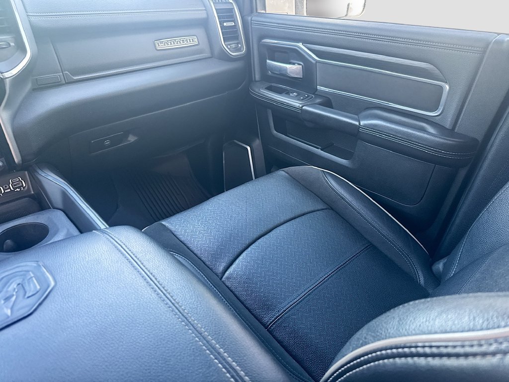 Used 2024 RAM 3500 Laramie w/ Sport Appearance Package AWD/4WD image 25