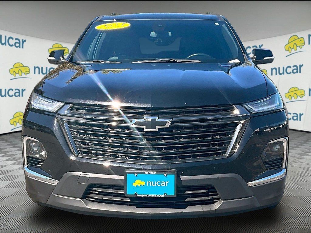 Used 2023 Chevrolet Traverse LT w/ Midnight/Sport Edition AWD/4WD image 2
