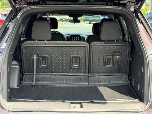 Used 2023 Chevrolet Traverse LT w/ LPO, Floor Liner Package AWD/4WD image 21