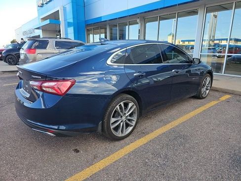 Used 2021 Chevrolet Malibu Premier FWD image 3