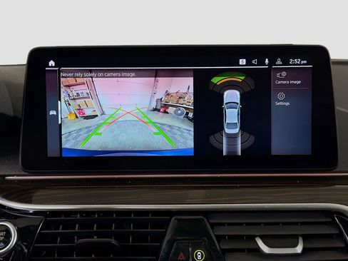 Used 2023 BMW 540i xDrive w/ Executive Package image 18