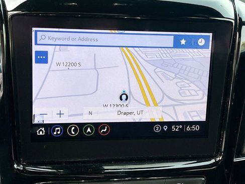 Used 2022 Chevrolet Traverse Premier AWD/4WD image 13