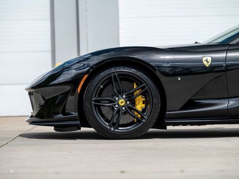 Used 2022 Ferrari 812 GTS RWD image 36
