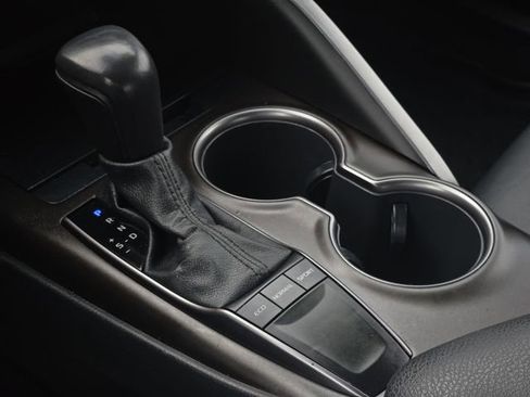 Certified 2023 Toyota Camry SE FWD image 22