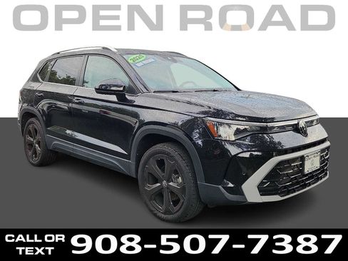 Used 2025 Volkswagen Taos SEL w/ Black Wheel Plus Package AWD/4WD image 1