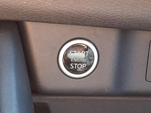 Used 2023 Nissan Rogue SL w/ SL Premium Package image 25