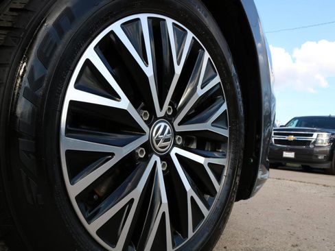 Used 2021 Volkswagen Jetta SE image 6