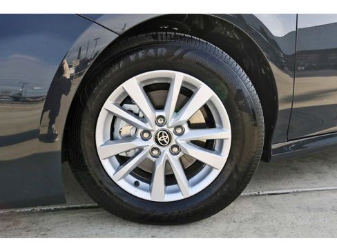 Used 2026 Toyota Camry LE image 29