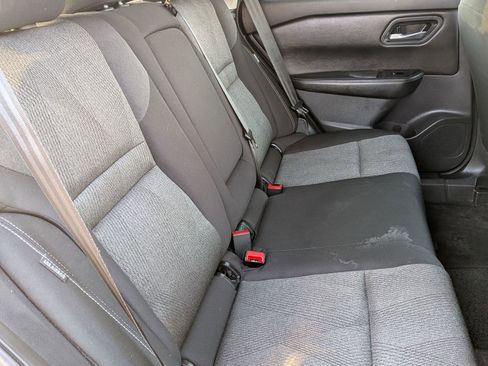 Certified 2025 Nissan Rogue SV image 22