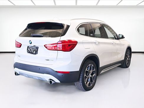 Used 2021 BMW X1 sDrive28i image 4