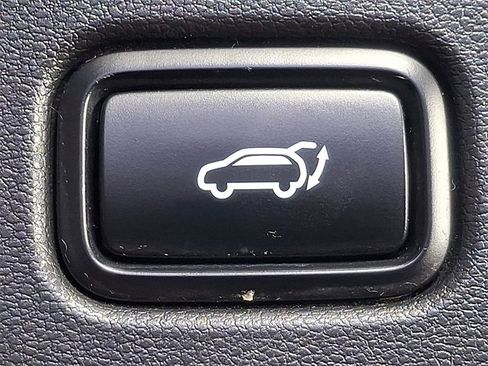 Used 2022 Hyundai Tucson Limited w/ Winter Package image 29