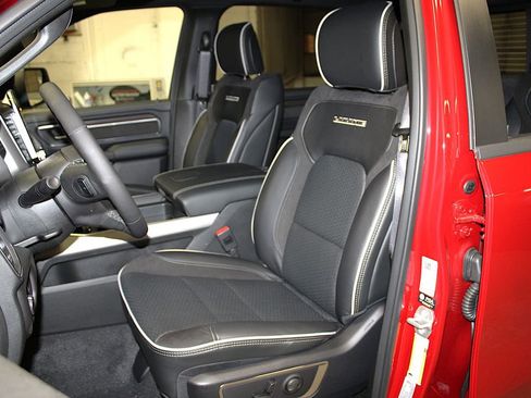 New 2026 RAM 1500 Laramie AWD/4WD image 27