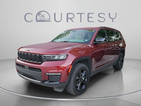 Certified 2025 Jeep Grand Cherokee L Limited w/ Black Appearance Package AWD/4WD image 1