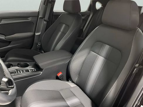 Used 2025 Honda Civic Sport image 10