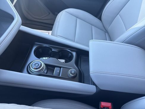 New 2026 Ford Explorer Active w/ Active Comfort Package RWD image 40
