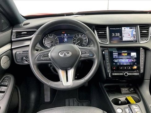 Certified 2024 INFINITI QX55 Essential image 5