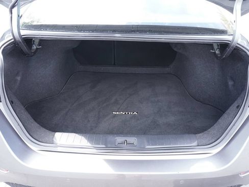 Certified 2024 Nissan Sentra SV FWD image 8