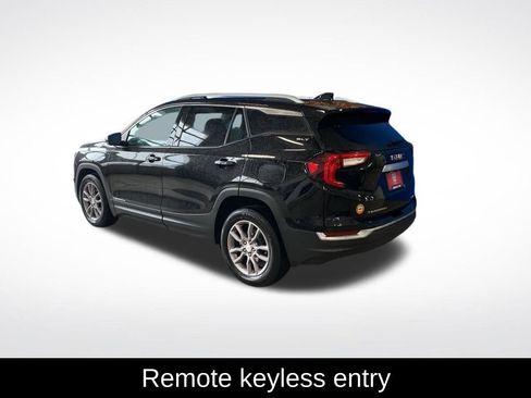 Used 2024 GMC Terrain SLT image 19