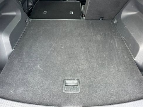 Used 2024 Volkswagen Atlas Cross Sport SE image 15