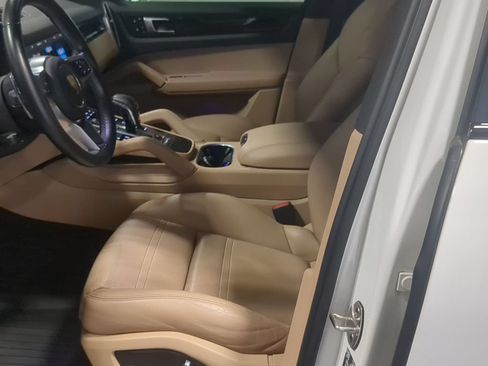 Used 2019 Porsche Cayenne S AWD/4WD image 19