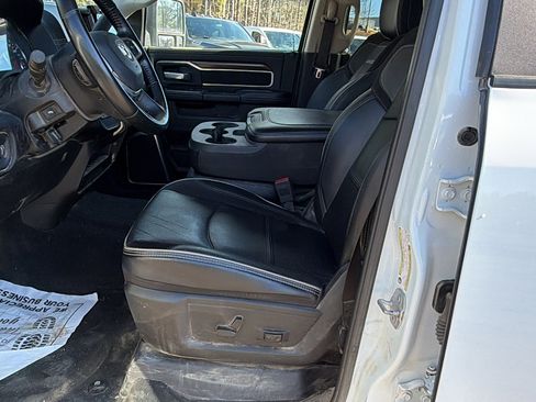 Used 2024 RAM 2500 Laramie image 16