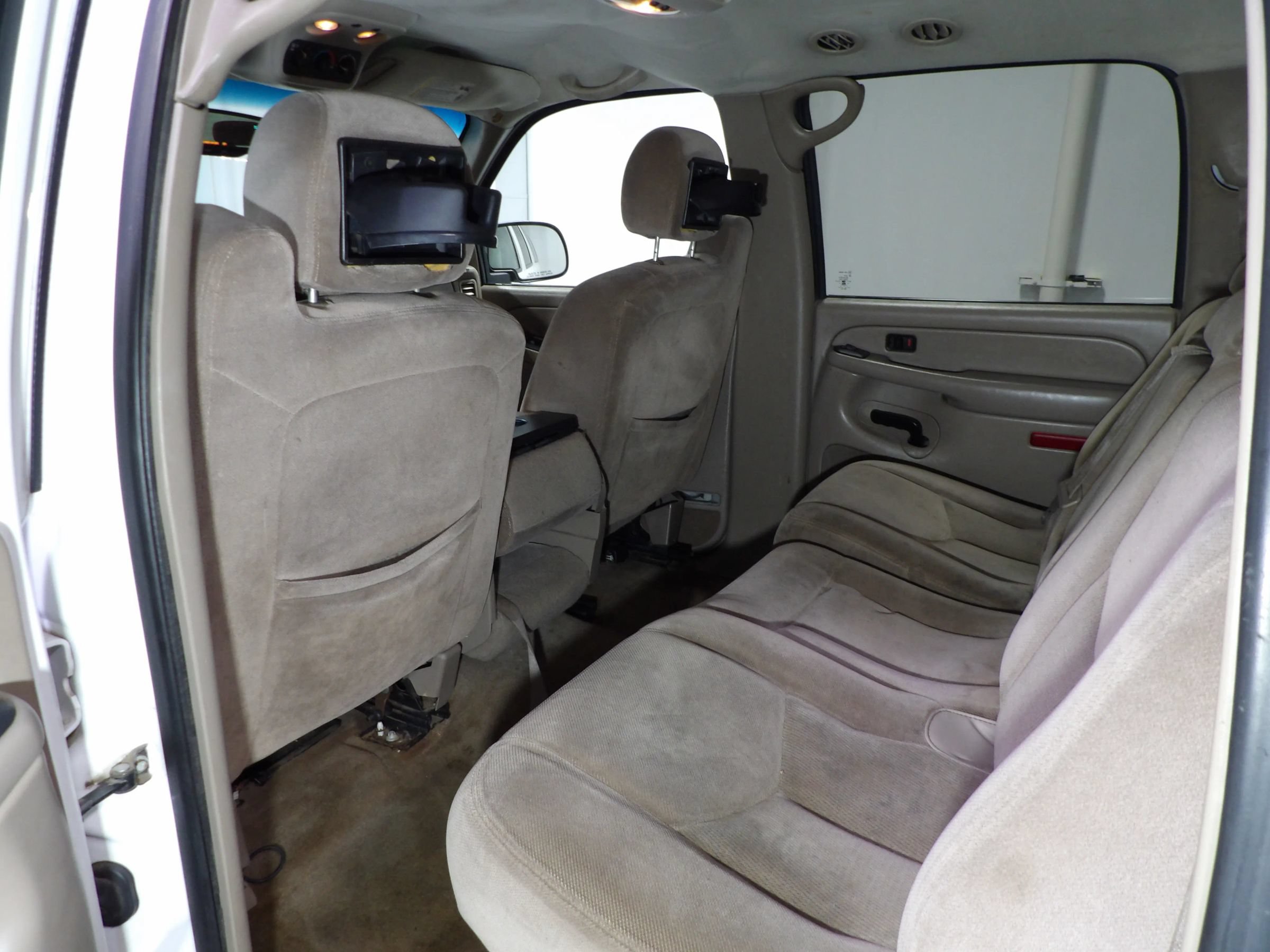 Used 2004 GMC Yukon XL SLE RWD image 11