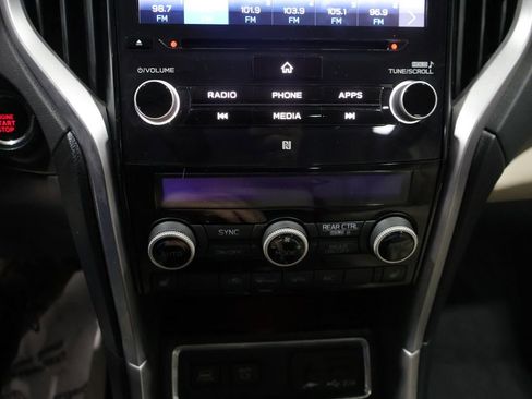 Used 2022 Subaru Ascent Limited w/ Popular Package #2A image 28