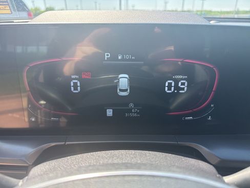 Used 2025 Kia Telluride S AWD/4WD image 16