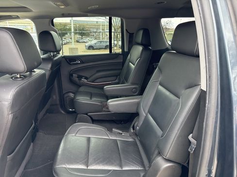 Used 2020 GMC Yukon XL SLT w/ Value Plus Edition image 5