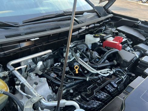 Used 2023 Mitsubishi Outlander SE image 11