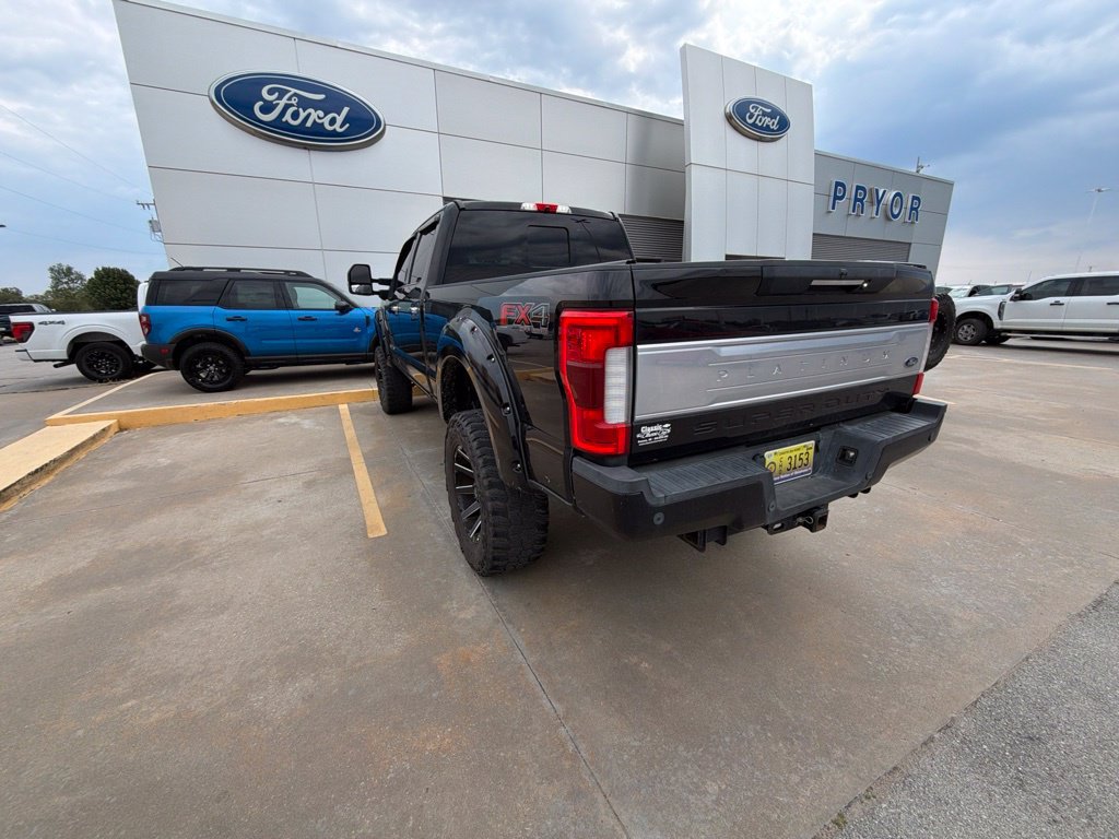 Used 2019 Ford F250 Platinum w/ Platinum Ultimate Package AWD/4WD image 2