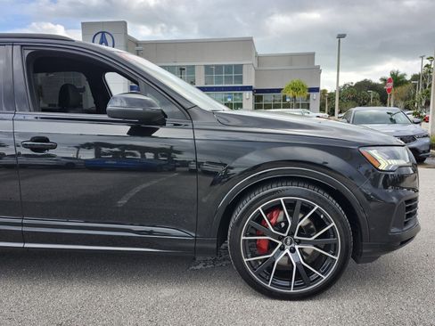 Used 2023 Audi Q7 3.0T Prestige w/ Prestige Package image 2