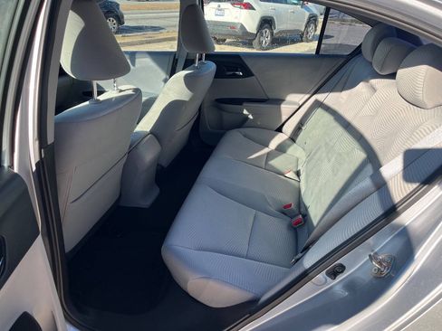 Used 2016 Honda Accord LX image 12